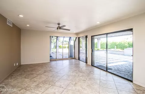 Living - 1020 El Freda Rd, Tempe, AZ 85284 photo 1 of 7