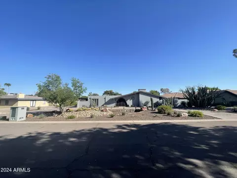 View/Area - 1020 El Freda Rd, Tempe, AZ 85284 photo 9 of 14