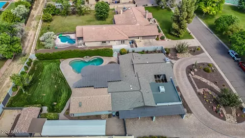 View/Area - 1020 El Freda Rd, Tempe, AZ 85284 photo 5 of 14
