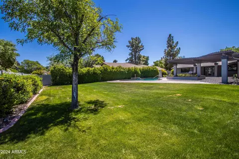 Exterior - 1020 El Freda Rd, Tempe, AZ 85284 photo 9 of 21