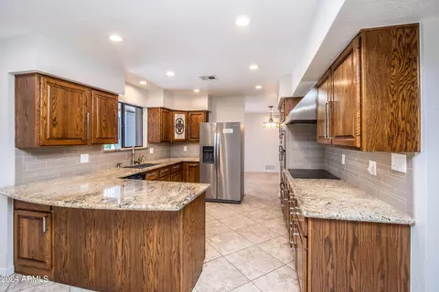 Kitchen - 1020 El Freda Rd, Tempe, AZ 85284 photo 2 of 5