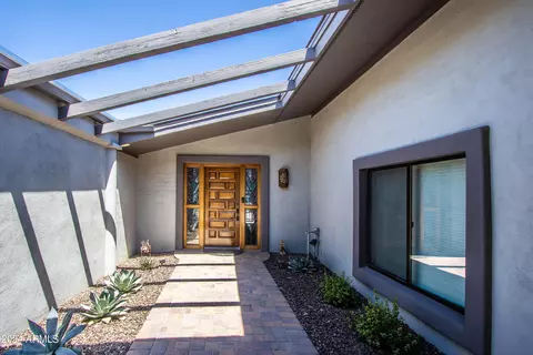 Exterior - 1020 El Freda Rd, Tempe, AZ 85284 photo 19 of 21