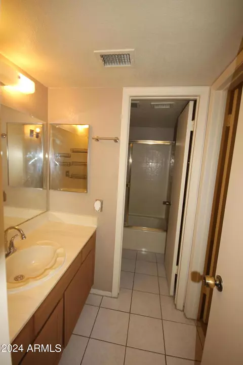 2845 E Tracy Ln #4, Phoenix, AZ 85032 photo 12