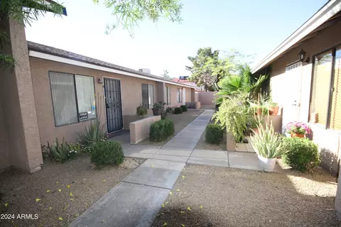 2845 E Tracy Ln #4, Phoenix, AZ 85032