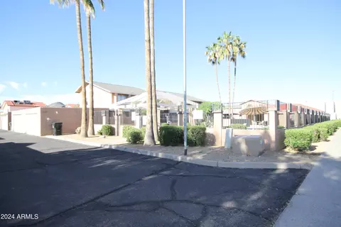 2845 E Tracy Ln #4, Phoenix, AZ 85032 photo 25