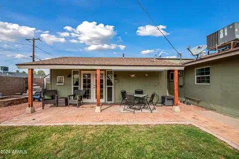 Exterior - 4939 E Palm Ln, Phoenix, AZ 85008 photo 6 of 12
