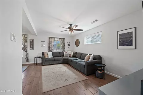 Living - 4939 E Palm Ln, Phoenix, AZ 85008 photo 4 of 6