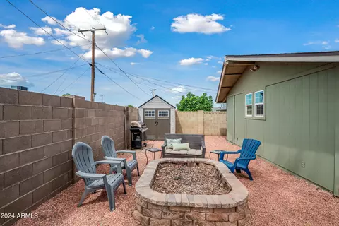Exterior - 4939 E Palm Ln, Phoenix, AZ 85008 photo 7 of 12