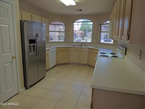 15445 S 44th Pl, Phoenix, AZ 85044 photo 4