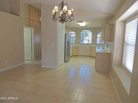 15445 S 44th Pl, Phoenix, AZ 85044 photo 3