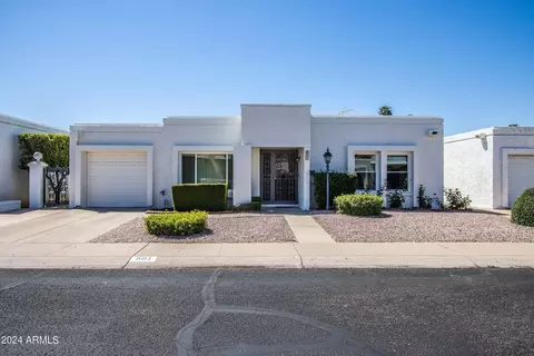 801 E Villa Rita Dr, Phoenix, AZ 85022