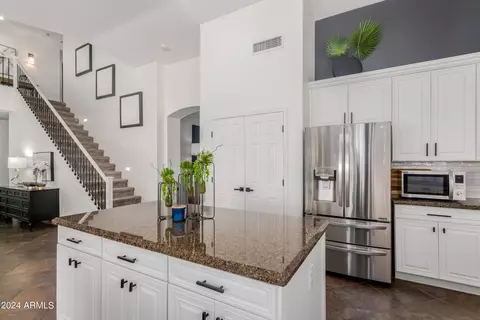 Kitchen - 3272 E Blue Ridge Way, Gilbert, AZ 85298 photo 5 of 5
