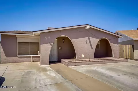 5218 N 41st Dr, Phoenix, AZ 85019
