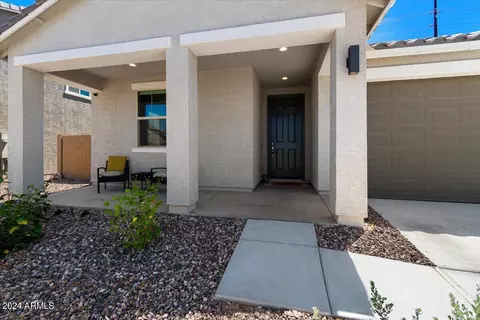 Exterior - 1305 E Fremont Rd, Phoenix, AZ 85042 photo 4 of 11