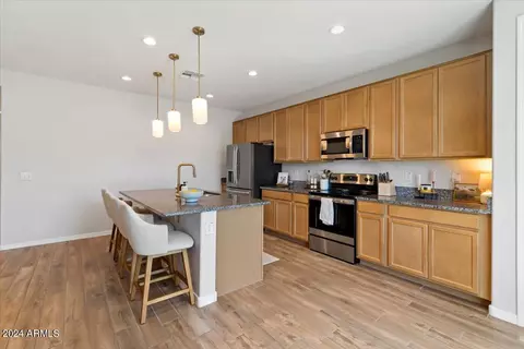Kitchen - 1305 E Fremont Rd, Phoenix, AZ 85042 photo 3 of 6