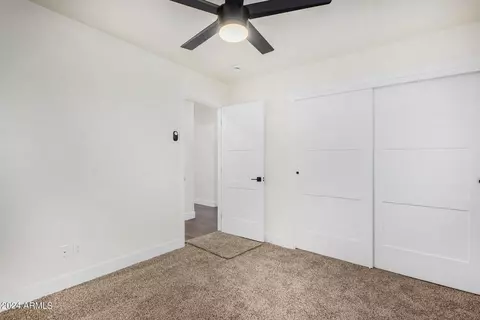 Bedroom - 2401 W Echo Ln, Phoenix, AZ 85021 photo 3 of 3