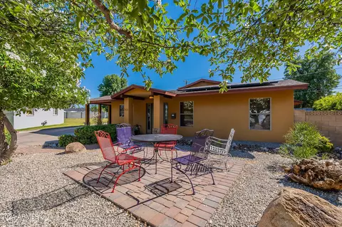 3837 N 43rd St, Phoenix, AZ 85018 photo 2