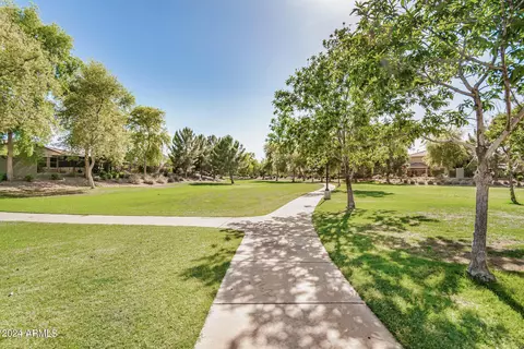 Exterior - 913 Euclid Ave, Gilbert, AZ 85297 photo 16 of 17