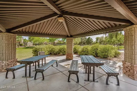 Exterior - 913 Euclid Ave, Gilbert, AZ 85297 photo 15 of 17