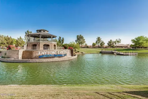 Exterior - 913 Euclid Ave, Gilbert, AZ 85297 photo 11 of 17