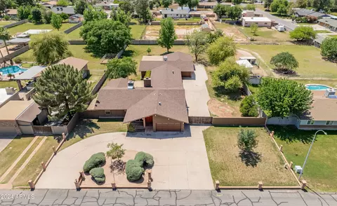 945 E Gunstock Rd, Chandler, AZ 85286