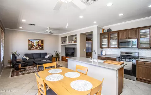 2589 W Kit Carson Trl, Phoenix, AZ 85086 photo 4