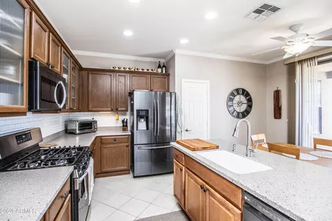 2589 W Kit Carson Trl, Phoenix, AZ 85086 photo 5