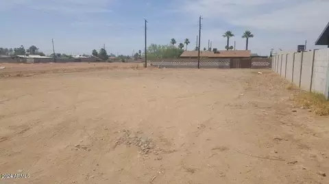 1932 E Carver Dr #18, Phoenix, AZ 85040