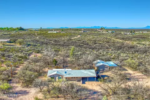 1415 E Madison Rd, Huachuca City, AZ 85616