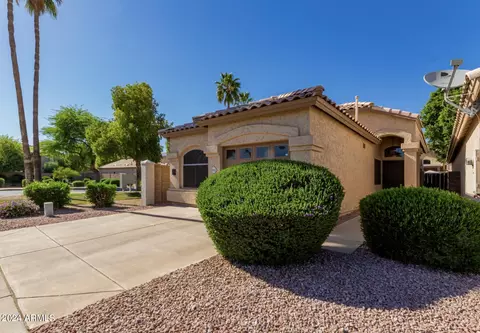 4924 W Behrend Dr, Glendale, AZ 85308