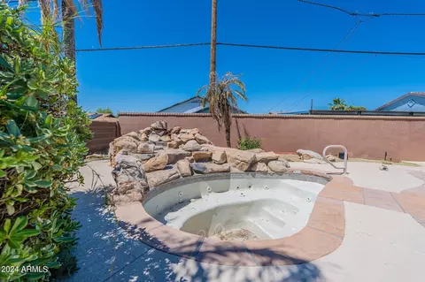 Exterior - 16608 N 18th Pl, Phoenix, AZ 85022 photo 12 of 20