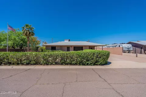 Exterior - 16608 N 18th Pl, Phoenix, AZ 85022 photo 2 of 20