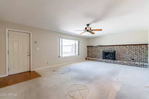 Living - 16608 N 18th Pl, Phoenix, AZ 85022 photo 1 of 3
