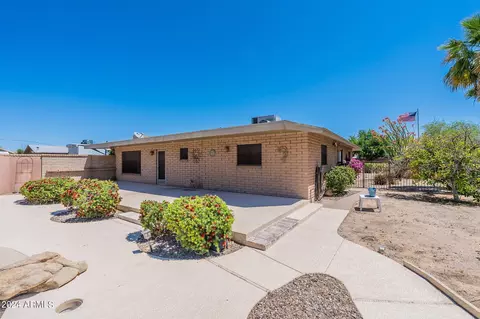 Exterior - 16608 N 18th Pl, Phoenix, AZ 85022 photo 16 of 20