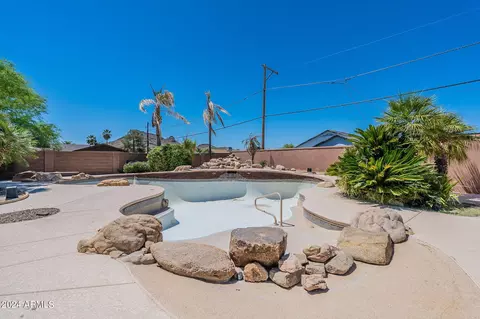 Exterior - 16608 N 18th Pl, Phoenix, AZ 85022 photo 8 of 20