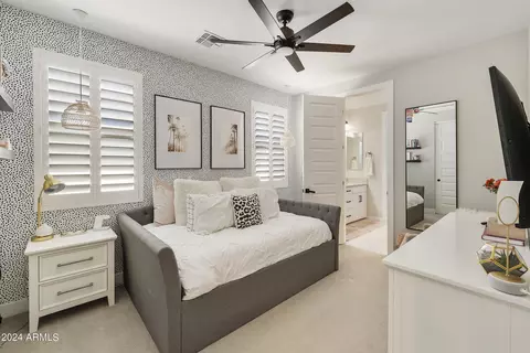 Bedroom - 1817 S Wallrade Ln, Gilbert, AZ 85295 photo 6 of 10