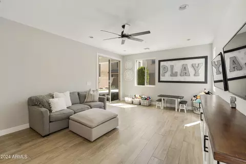 Bedroom - 1817 S Wallrade Ln, Gilbert, AZ 85295 photo 1 of 10