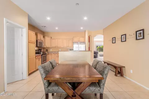 Dining - 2310 W Beverly Rd, Phoenix, AZ 85041 photo 1 of 1