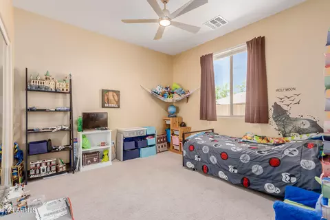 Bedroom - 2310 W Beverly Rd, Phoenix, AZ 85041 photo 5 of 7