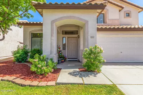 Exterior - 2041 E Patrick Ln, Phoenix, AZ 85024 photo 11 of 12
