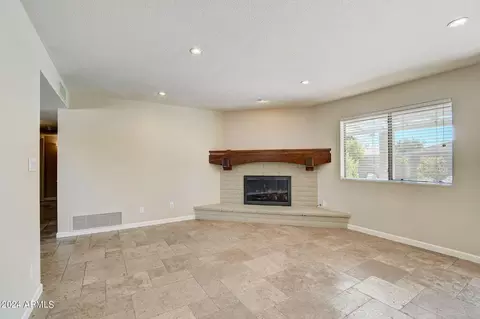 521 E Fairmont Dr, Tempe, AZ 85282 photo 9