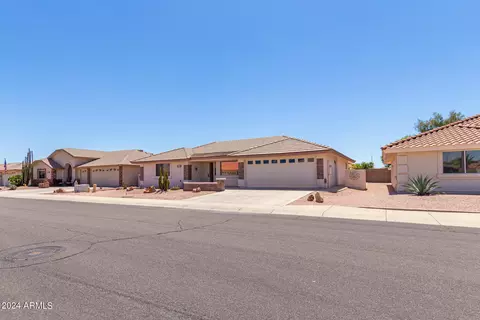 Exterior - 10919 E Lindner Ave, Mesa, AZ 85209 photo 3 of 12