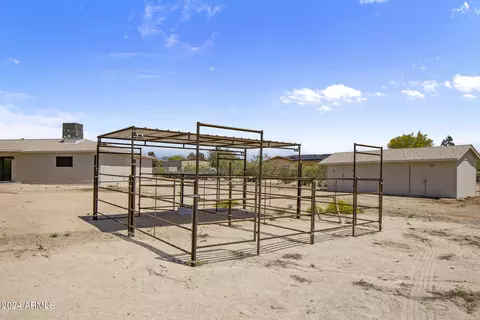 View/Area - 1505 E Cloud Rd, Phoenix, AZ 85086 photo 2 of 5