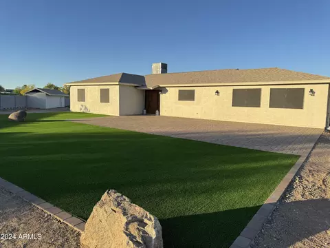 Exterior - 1505 E Cloud Rd, Phoenix, AZ 85086 photo 6 of 7