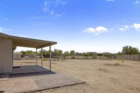 Exterior - 1505 E Cloud Rd, Phoenix, AZ 85086 photo 2 of 7