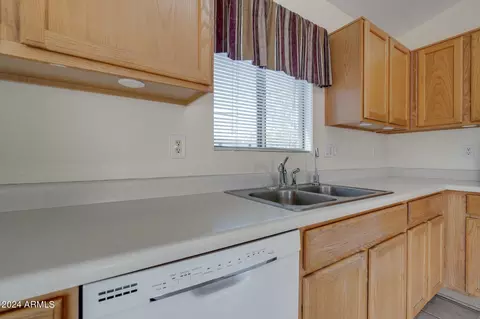 Kitchen - 1165 W 4th Ave, Apache Junction, AZ 85120 photo 6 of 6