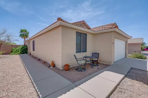 Exterior - 1165 W 4th Ave, Apache Junction, AZ 85120 photo 3 of 15