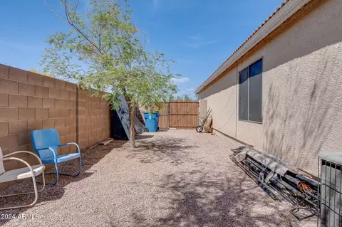 Exterior - 1165 W 4th Ave, Apache Junction, AZ 85120 photo 14 of 15