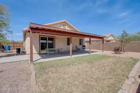 Exterior - 1165 W 4th Ave, Apache Junction, AZ 85120 photo 9 of 15