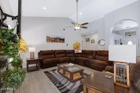 4137 E San Angelo Ave, Gilbert, AZ 85234 photo 11